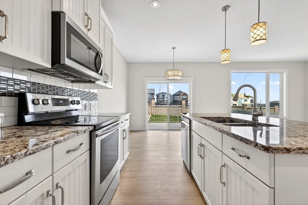 123 Evanscrest Way NW Calgary AB T3P 0S3