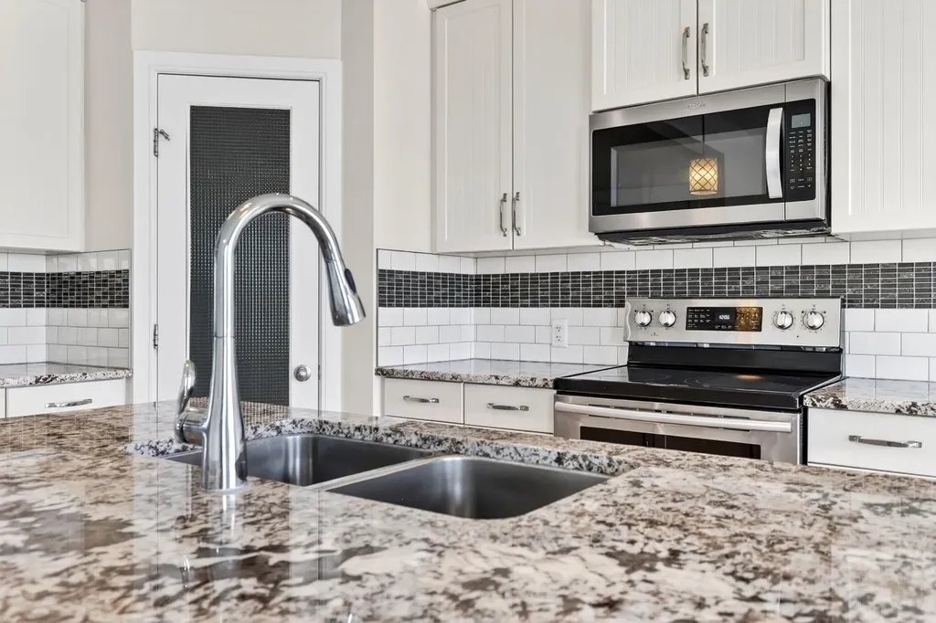123 Evanscrest Way NW Calgary AB T3P 0S3