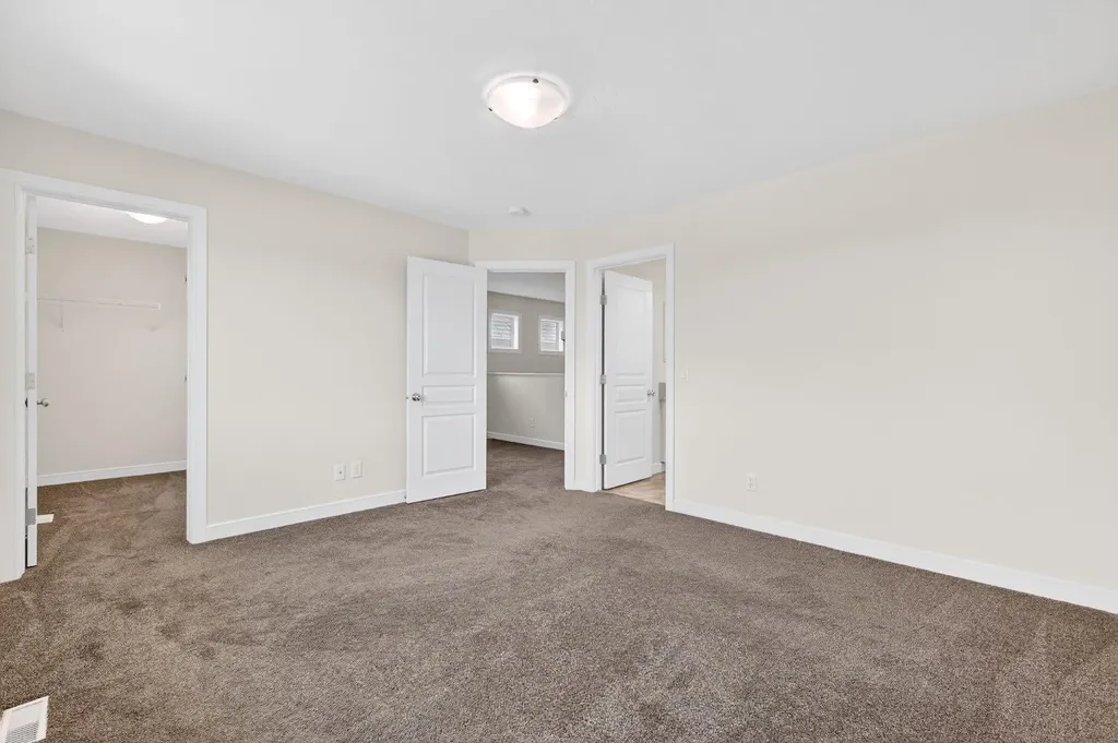 123 Evanscrest Way NW Calgary AB T3P 0S3