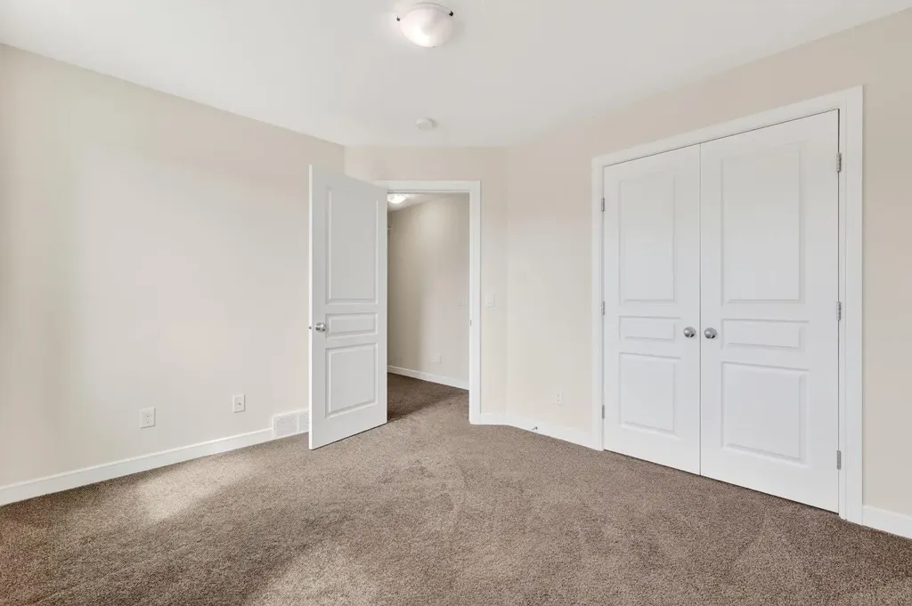 123 Evanscrest Way NW Calgary AB T3P 0S3