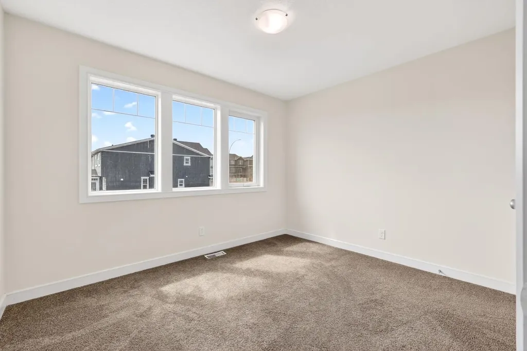 123 Evanscrest Way NW Calgary AB T3P 0S3