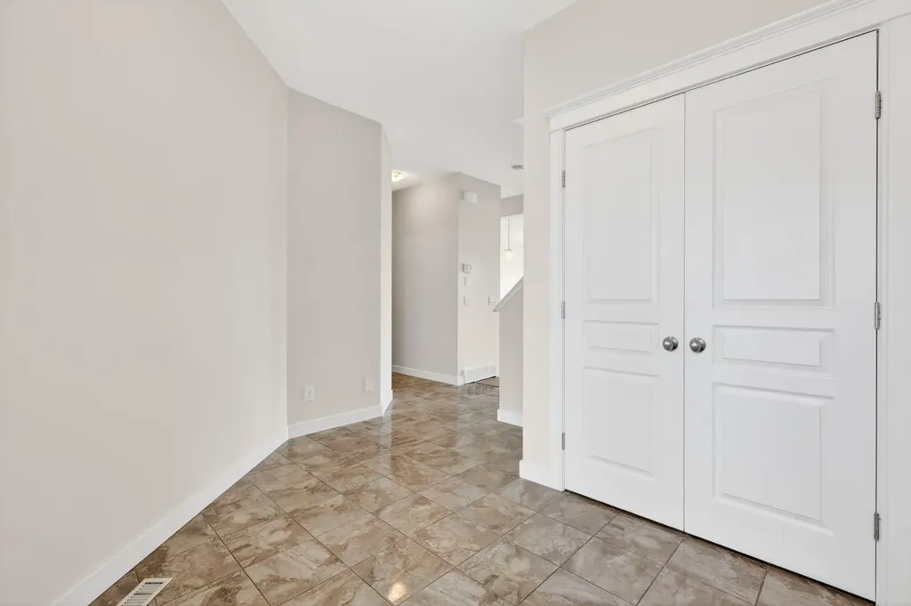123 Evanscrest Way NW Calgary AB T3P 0S3