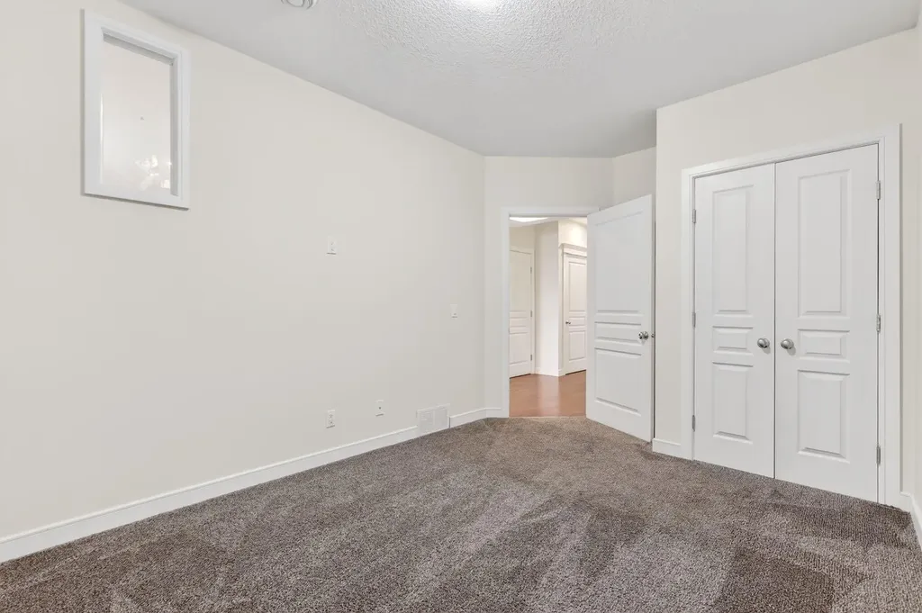 123 Evanscrest Way NW Calgary AB T3P 0S3