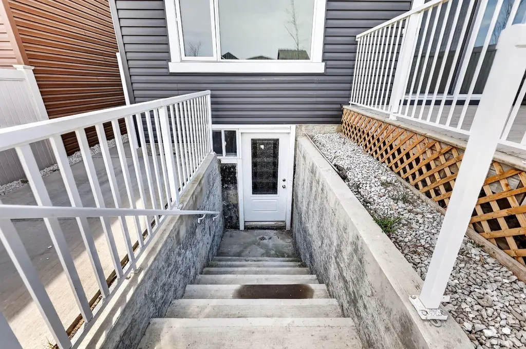 123 Evanscrest Way NW Calgary AB T3P 0S3