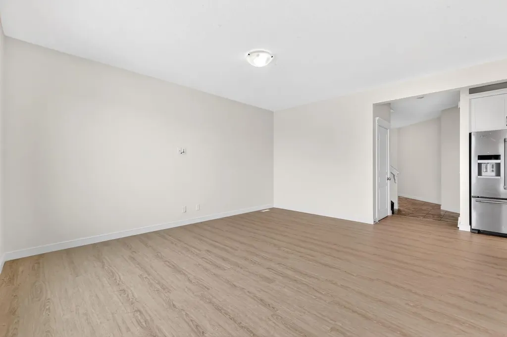 123 Evanscrest Way NW Calgary AB T3P 0S3