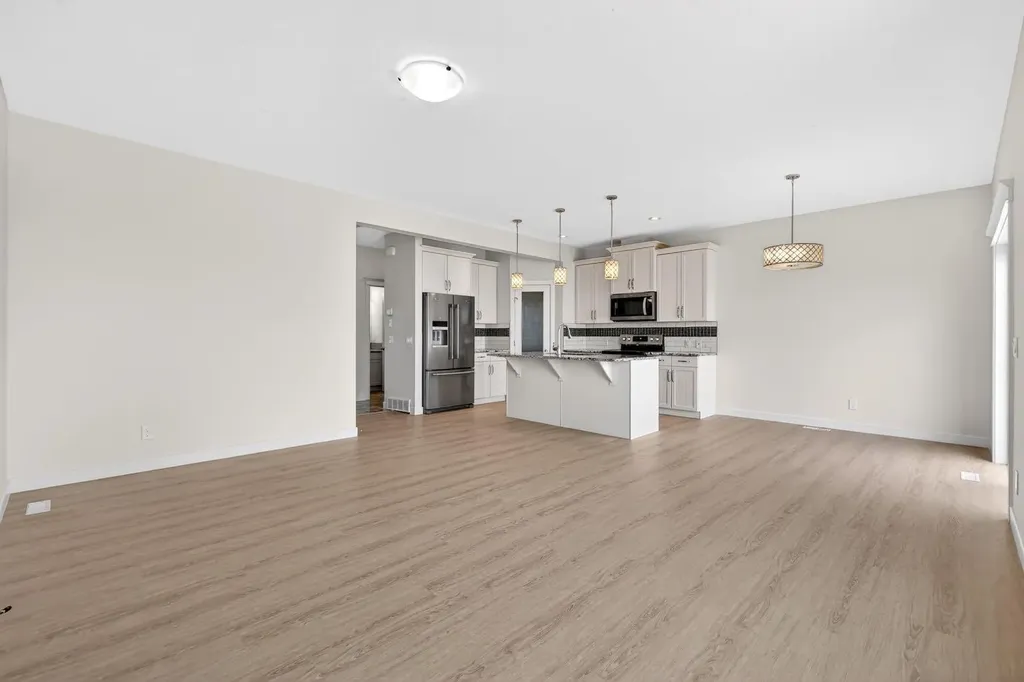 123 Evanscrest Way NW Calgary AB T3P 0S3