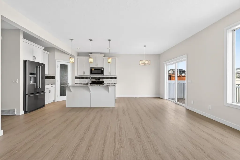 123 Evanscrest Way NW Calgary AB T3P 0S3