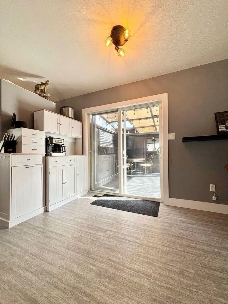 8128 95 Street Grande Prairie AB T8V 7G3