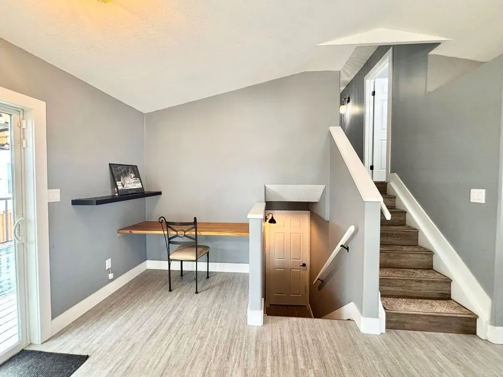 8128 95 Street Grande Prairie AB T8V 7G3
