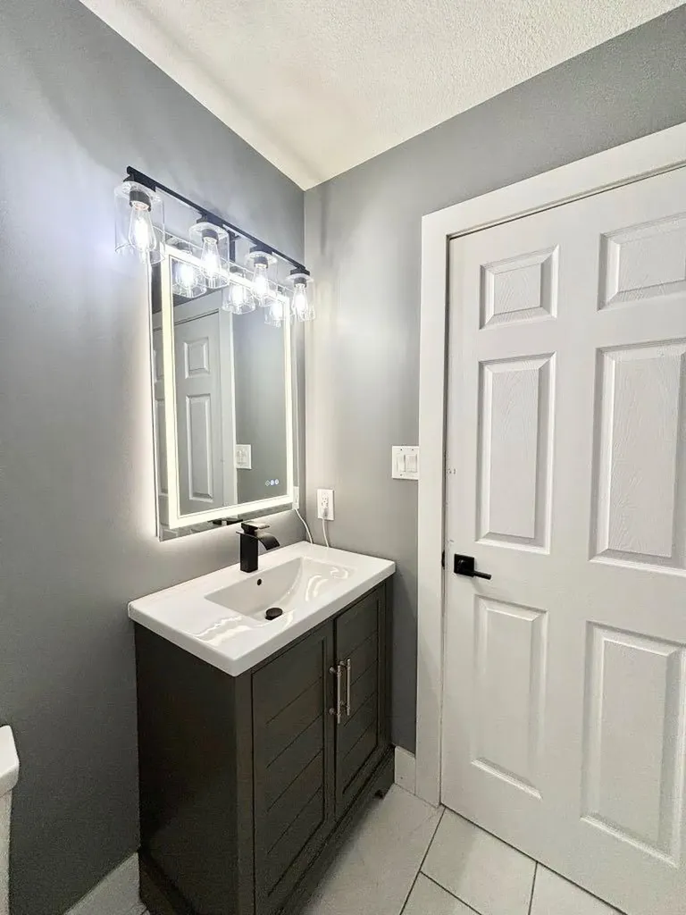 8128 95 Street Grande Prairie AB T8V 7G3