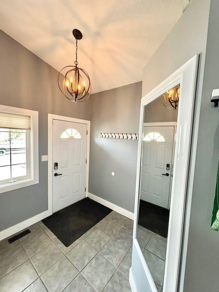 8128 95 Street Grande Prairie AB T8V 7G3