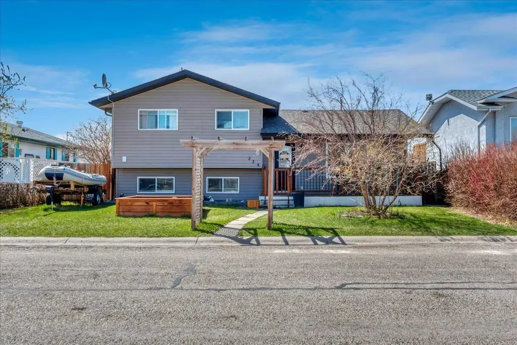 334 Lausen Place Carseland AB T0J 0M0