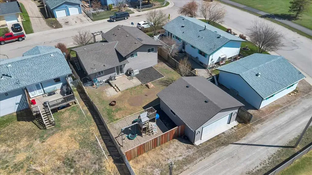 334 Lausen Place Carseland AB T0J 0M0