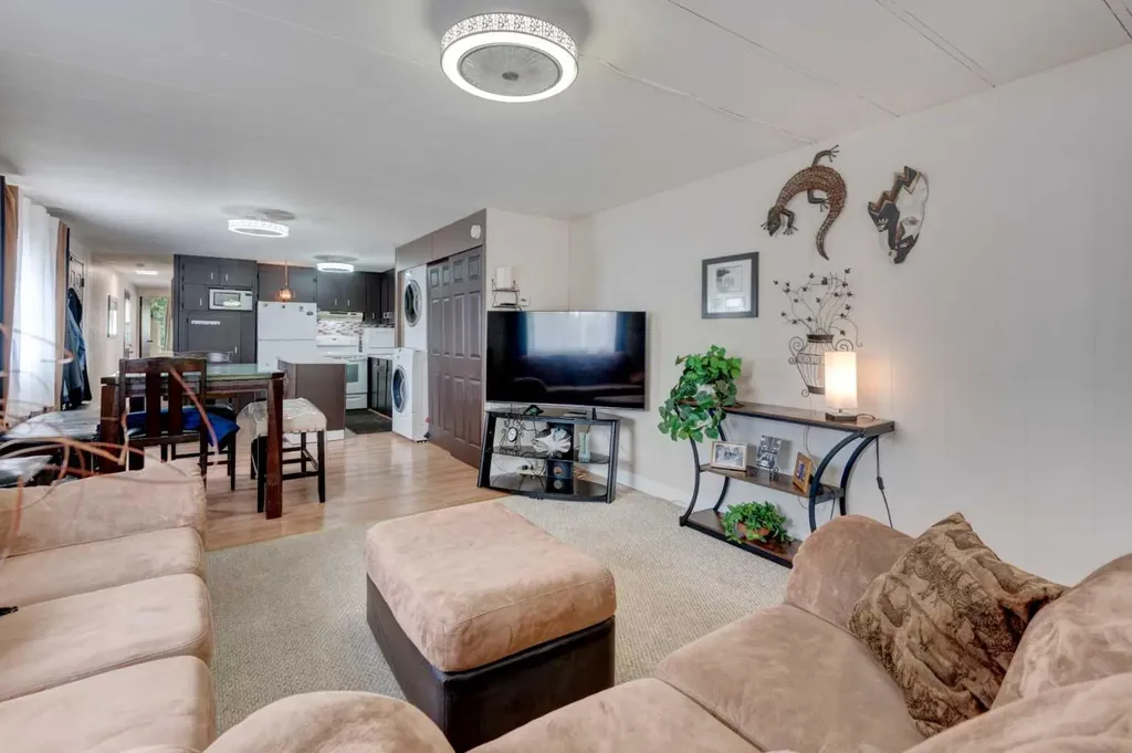 829 Bayview Road Strathmore AB T1P 1E1