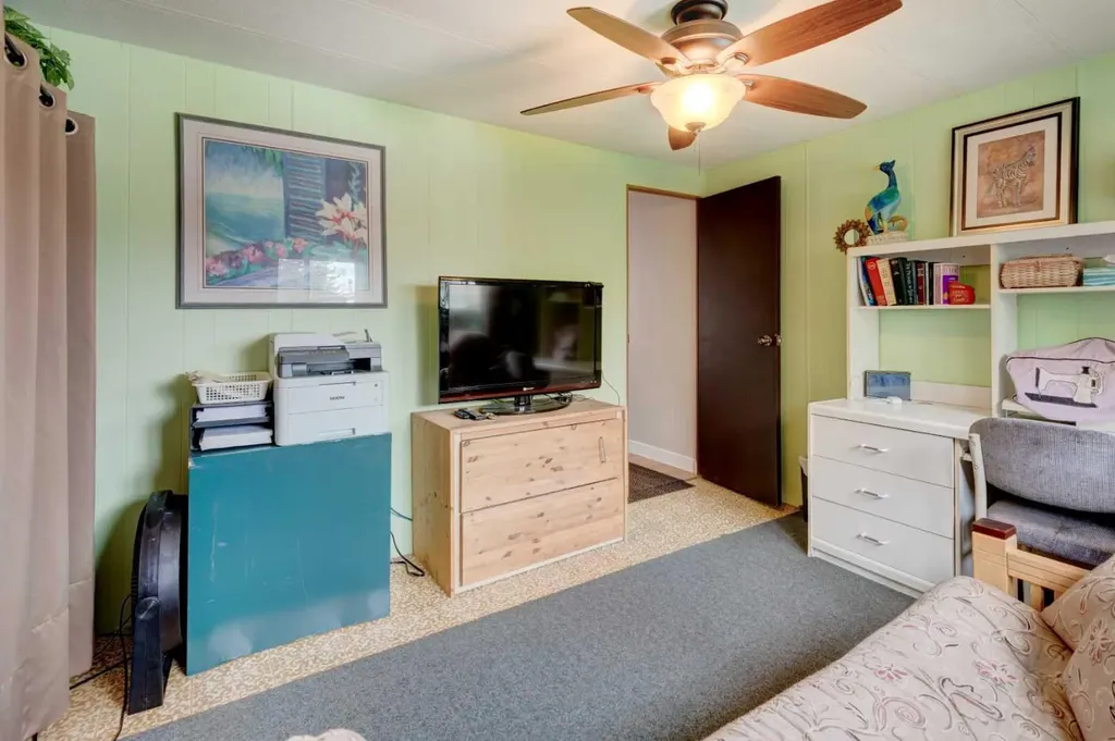829 Bayview Road Strathmore AB T1P 1E1