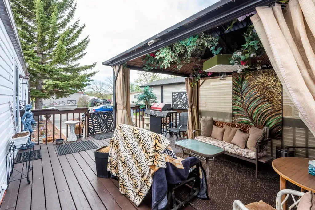 829 Bayview Road Strathmore AB T1P 1E1