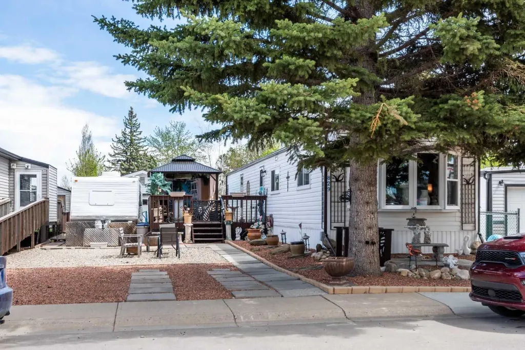 829 Bayview Road Strathmore AB T1P 1E1