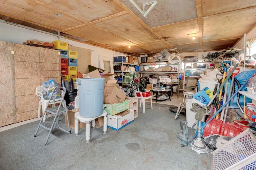 829 Bayview Road Strathmore AB T1P 1E1