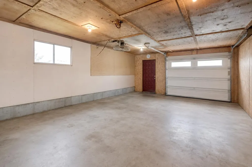 829 Bayview Road Strathmore AB T1P 1E1