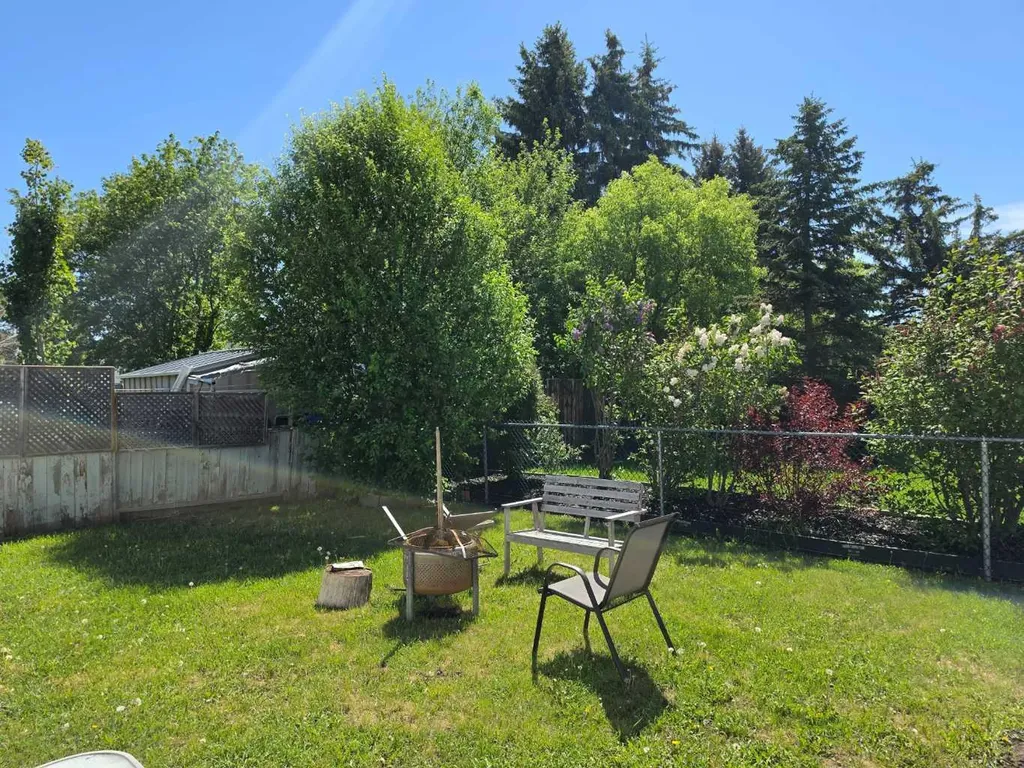 829 Bayview Road Strathmore AB T1P 1E1