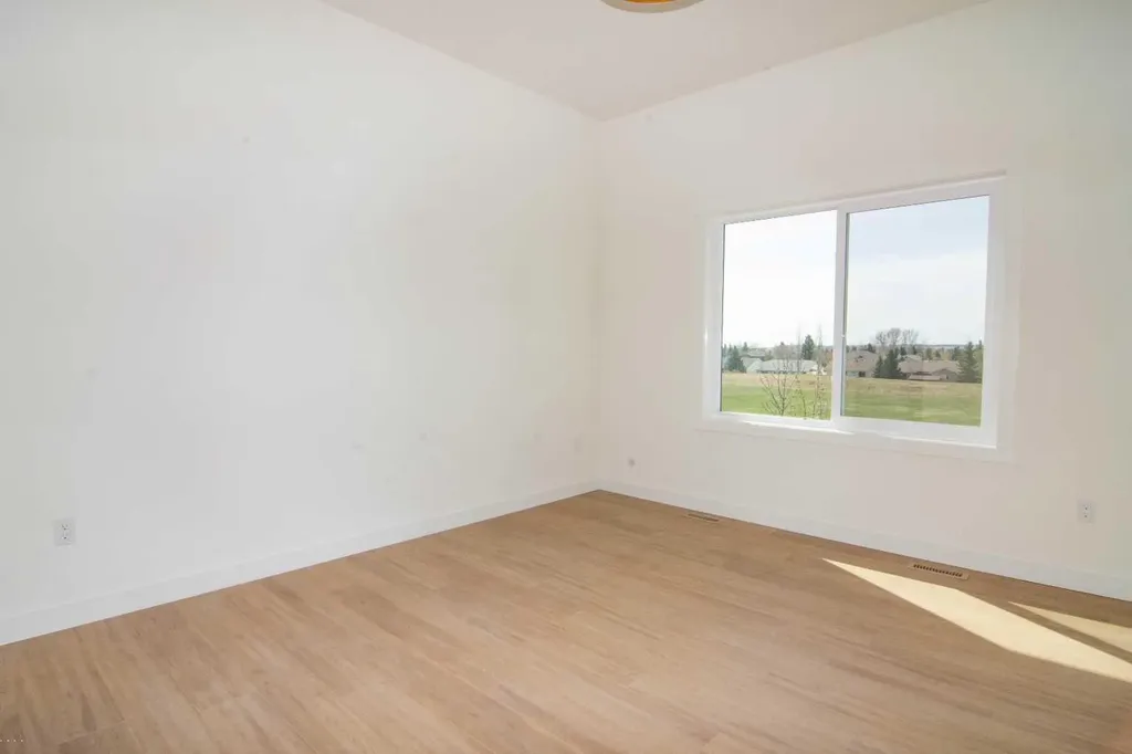 31 Wolf Crescent Okotoks AB T1S 5V1