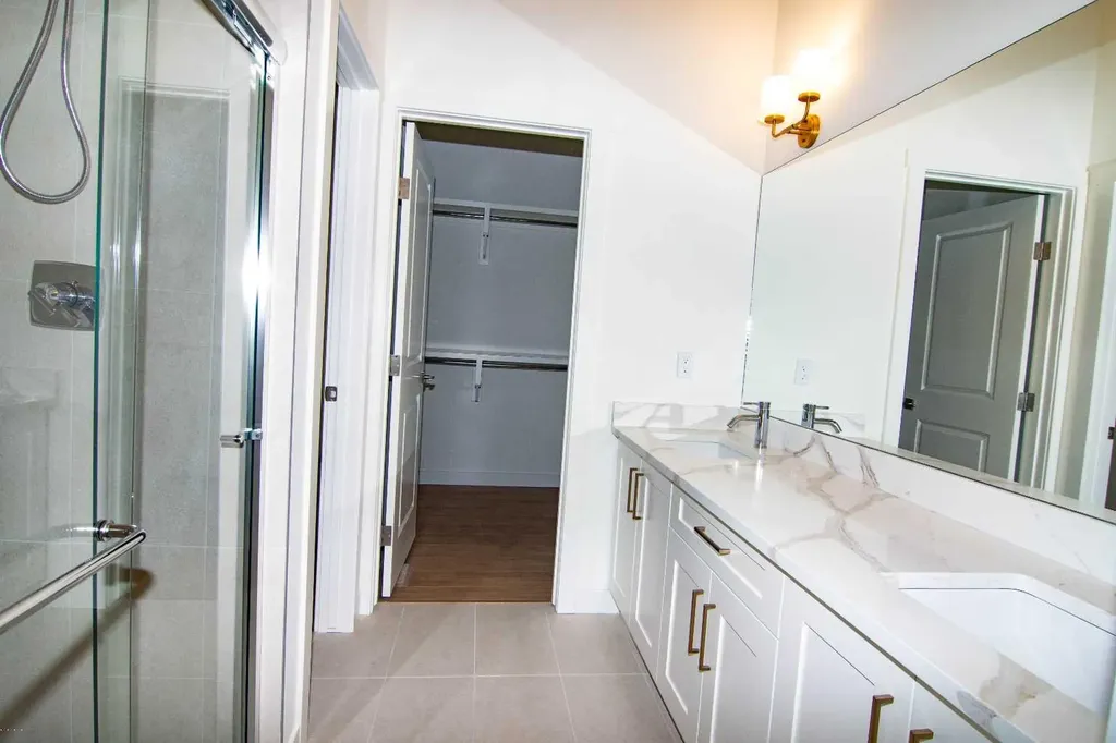 31 Wolf Crescent Okotoks AB T1S 5V1