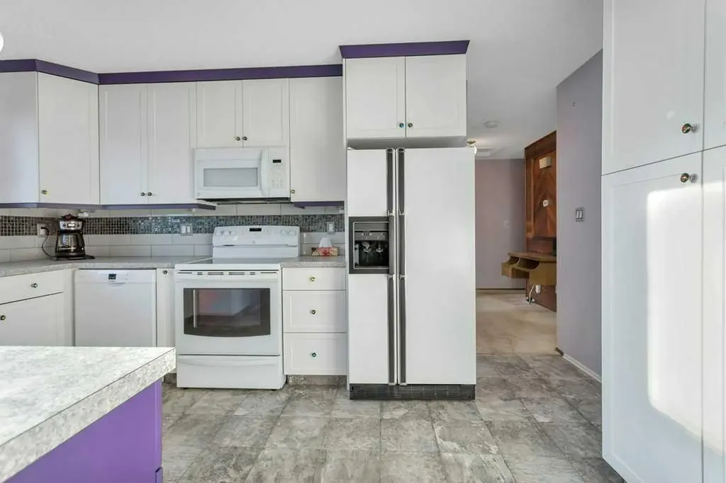 14 Glendale Boulevard Red Deer AB T4P 2P3
