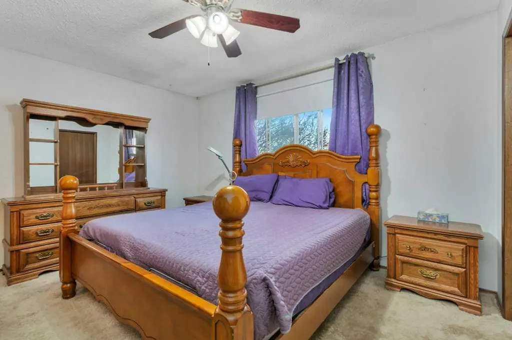 14 Glendale Boulevard Red Deer AB T4P 2P3