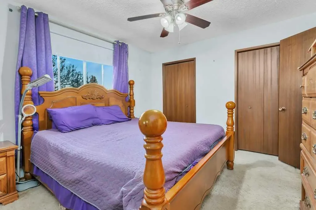 14 Glendale Boulevard Red Deer AB T4P 2P3