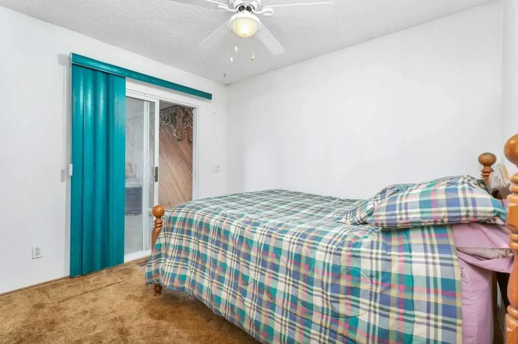 14 Glendale Boulevard Red Deer AB T4P 2P3