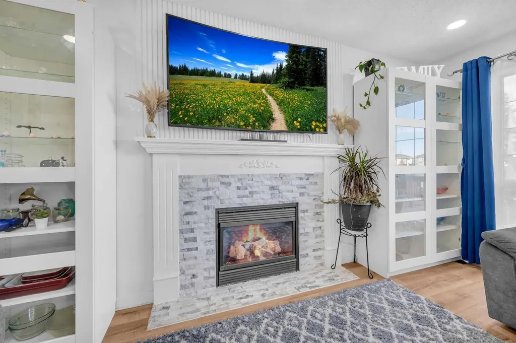 300 Taracove Estate Drive NE Calgary AB T3J4R5