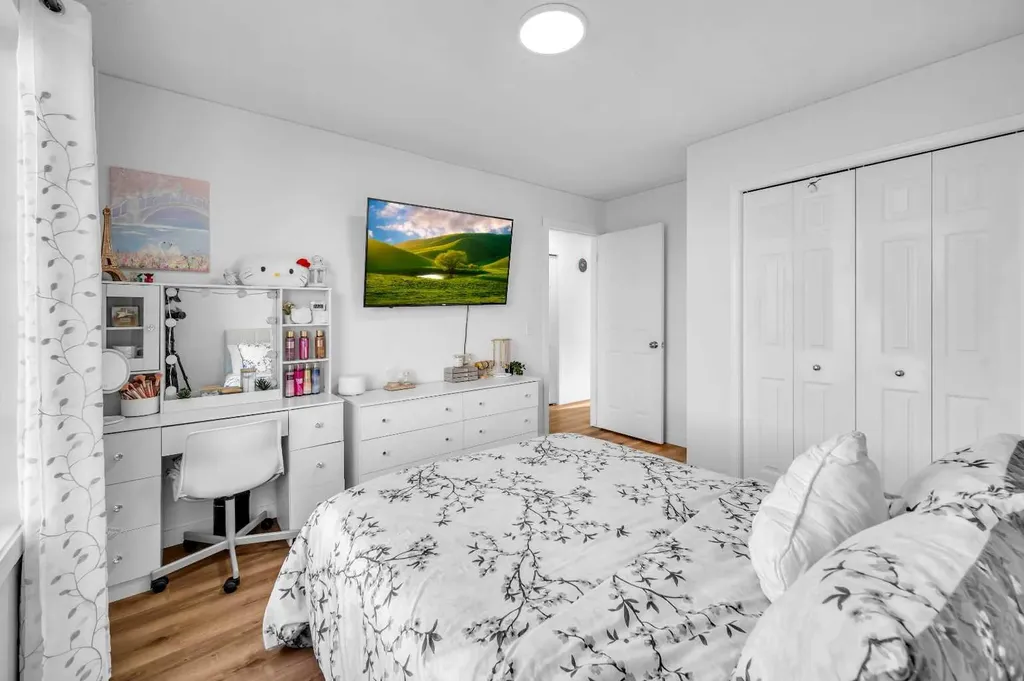 300 Taracove Estate Drive NE Calgary AB T3J4R5