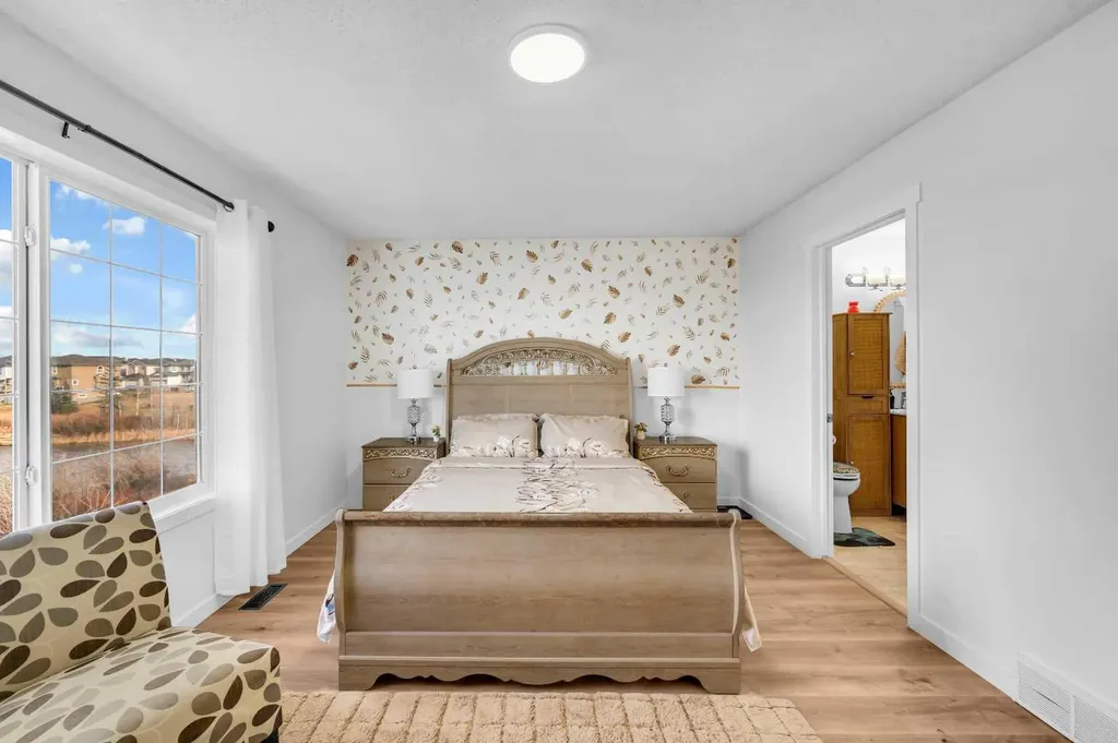 300 Taracove Estate Drive NE Calgary AB T3J4R5