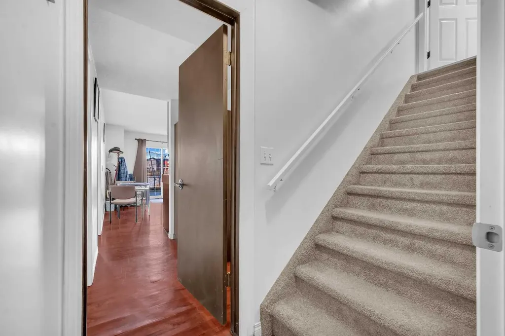 300 Taracove Estate Drive NE Calgary AB T3J4R5
