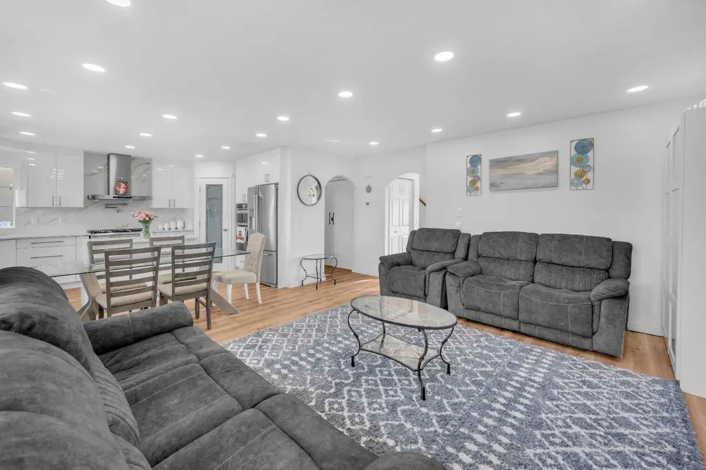 300 Taracove Estate Drive NE Calgary AB T3J4R5