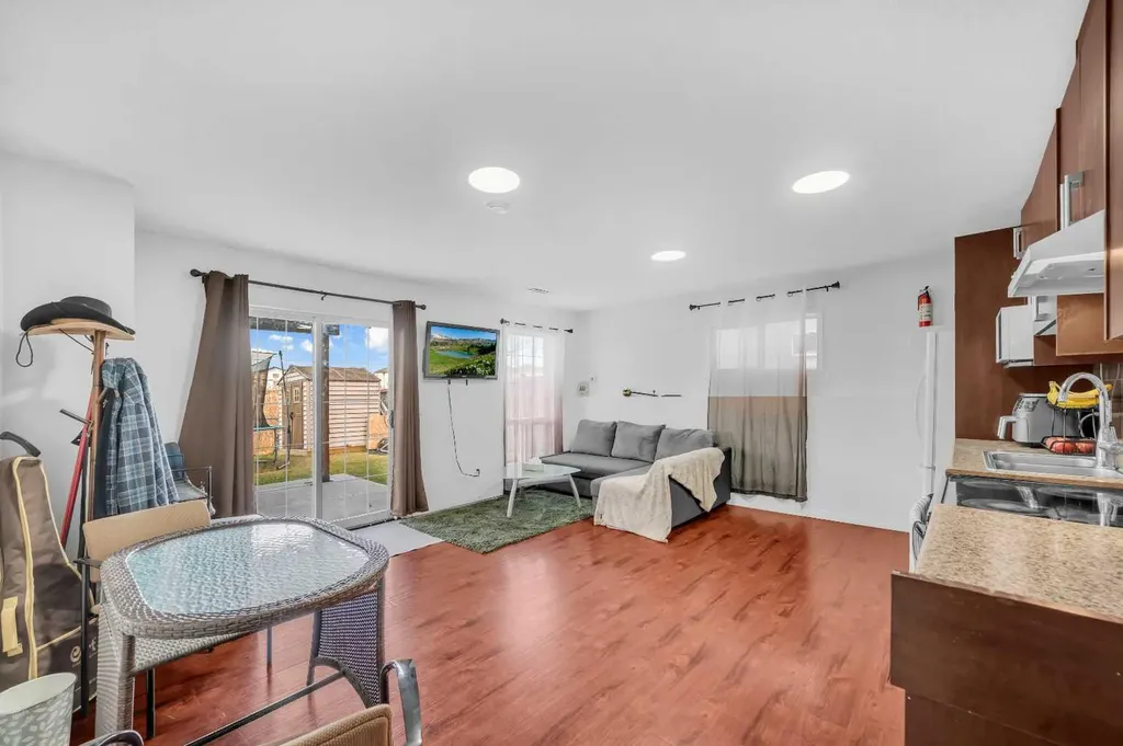 300 Taracove Estate Drive NE Calgary AB T3J4R5