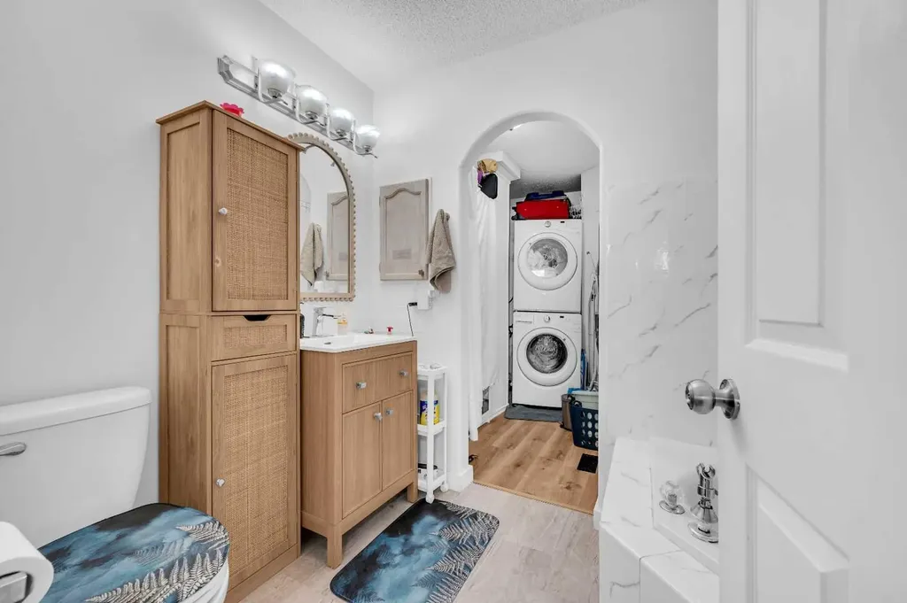 300 Taracove Estate Drive NE Calgary AB T3J4R5