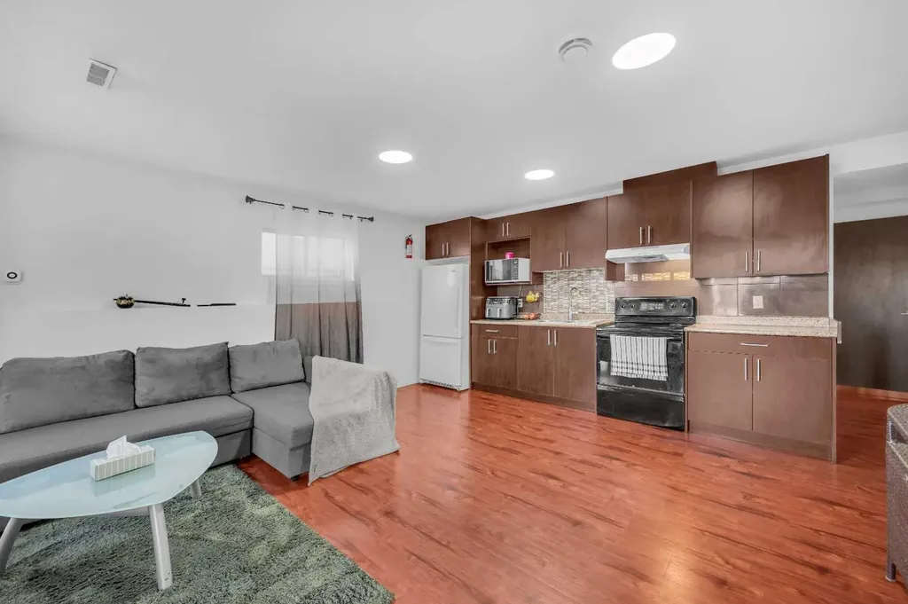 300 Taracove Estate Drive NE Calgary AB T3J4R5