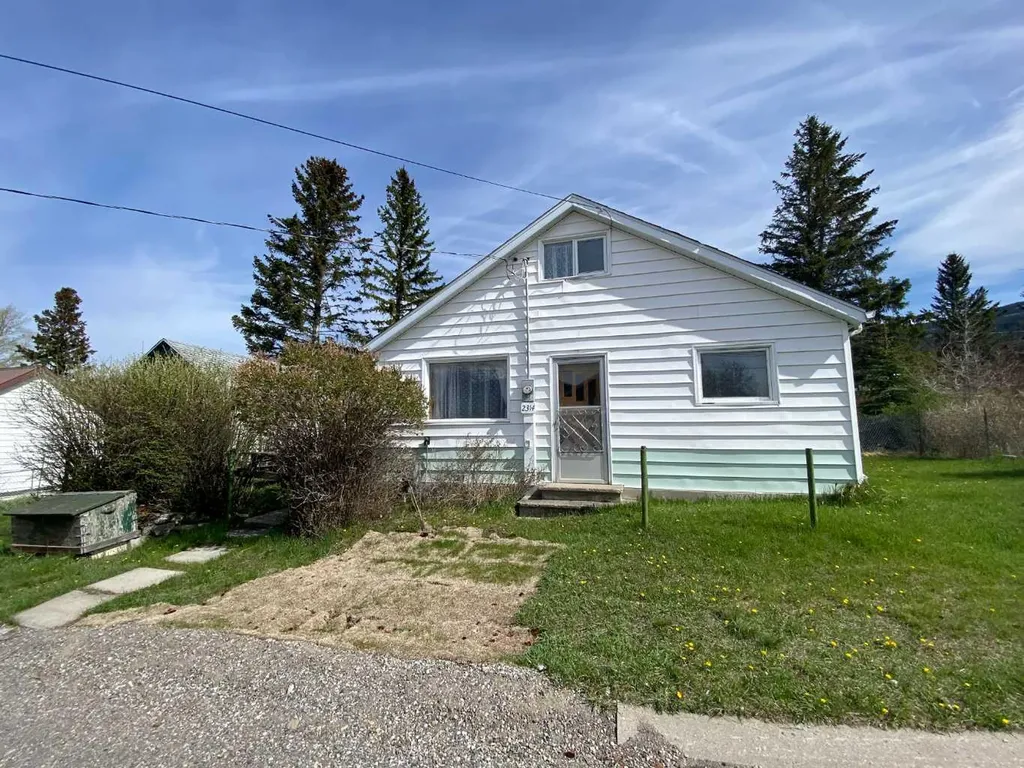2314 215 Street Bellevue AB T0K 0C0