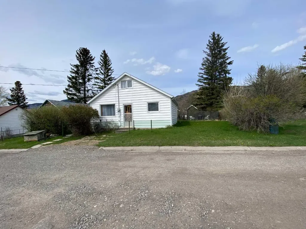 2314 215 Street Bellevue AB T0K 0C0
