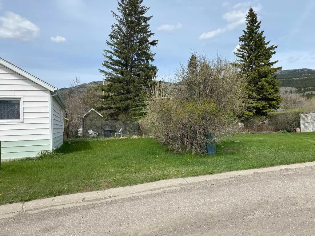 2314 215 Street Bellevue AB T0K 0C0