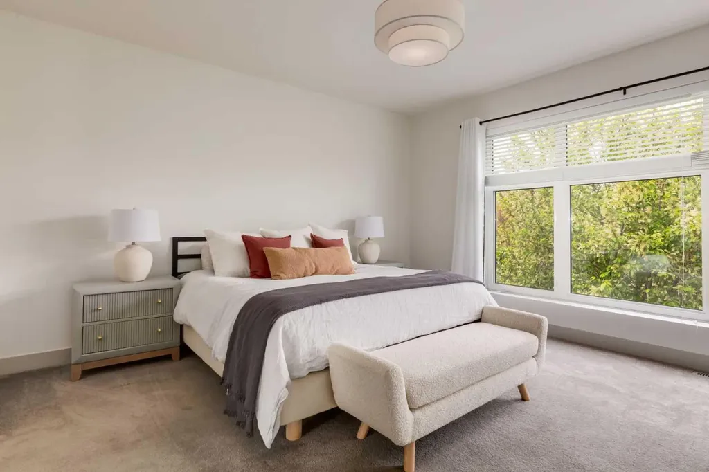 1523 28 Avenue SW Calgary AB T2T 1J3