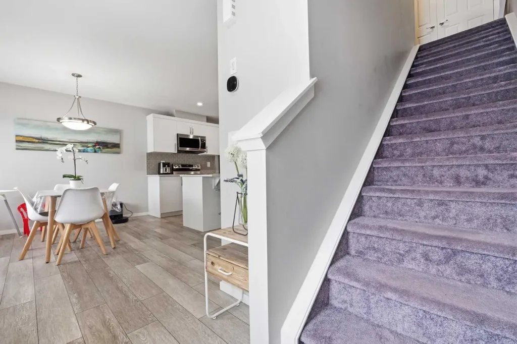 214 Windbury Lane SW Airdrie AB T4B 5J5