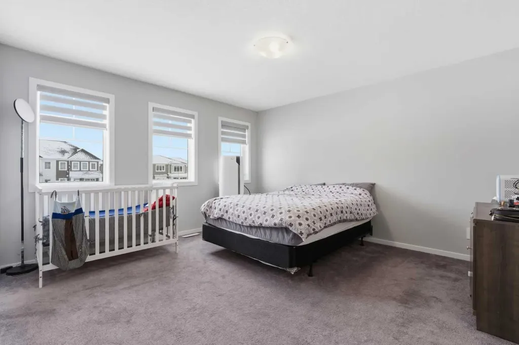 214 Windbury Lane SW Airdrie AB T4B 5J5