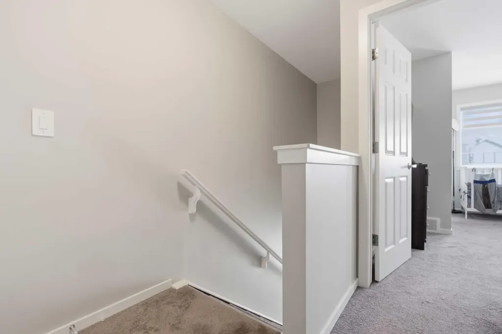 214 Windbury Lane SW Airdrie AB T4B 5J5