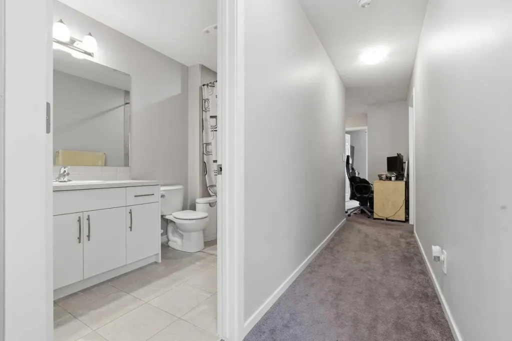 214 Windbury Lane SW Airdrie AB T4B 5J5