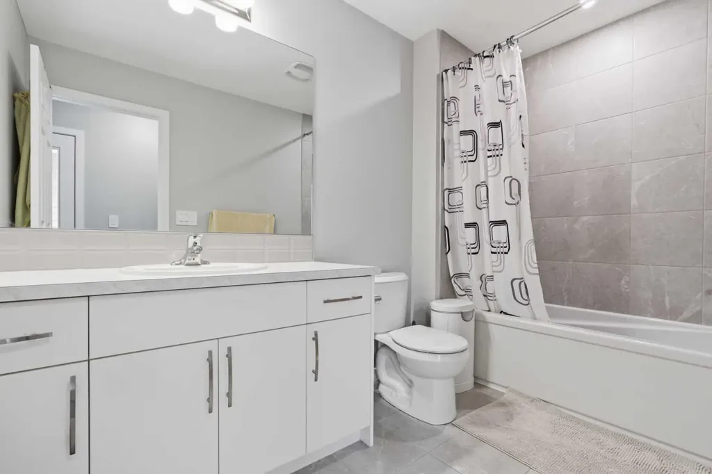 214 Windbury Lane SW Airdrie AB T4B 5J5