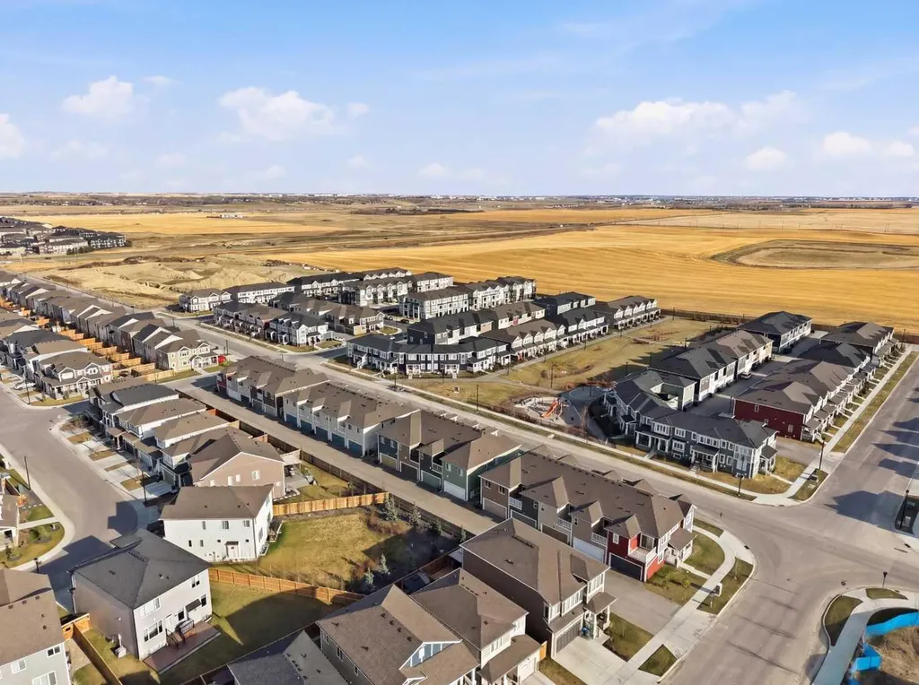 214 Windbury Lane SW Airdrie AB T4B 5J5