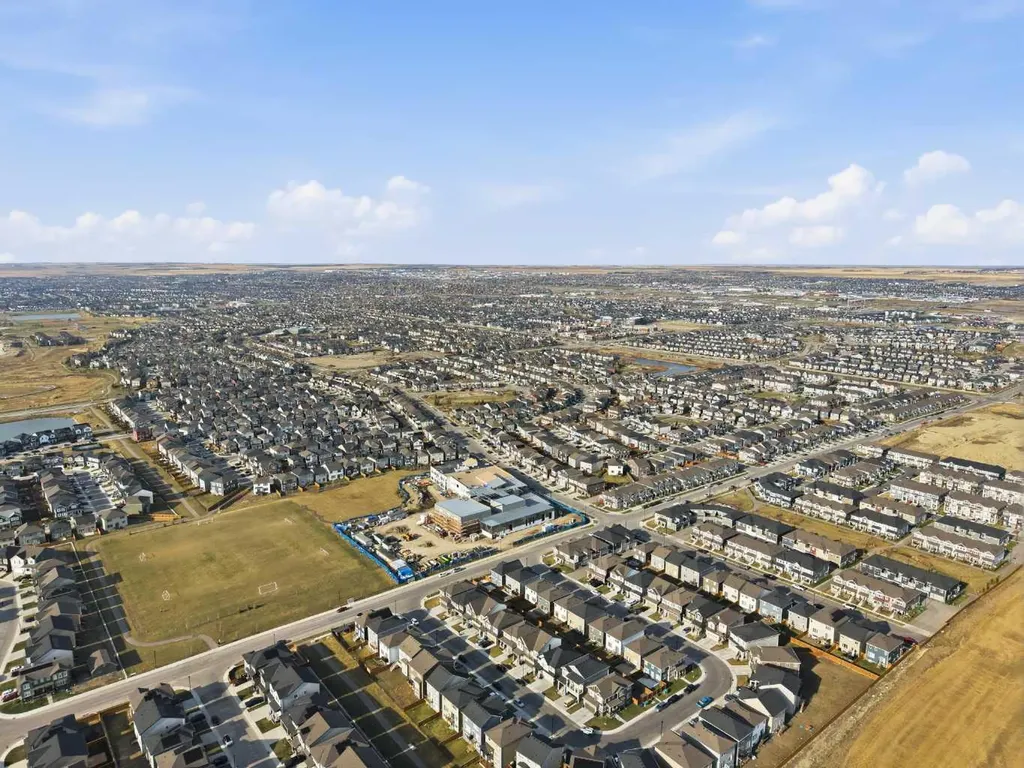 214 Windbury Lane SW Airdrie AB T4B 5J5