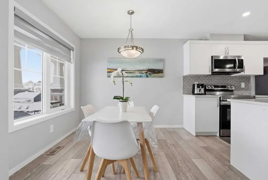 214 Windbury Lane SW Airdrie AB T4B 5J5